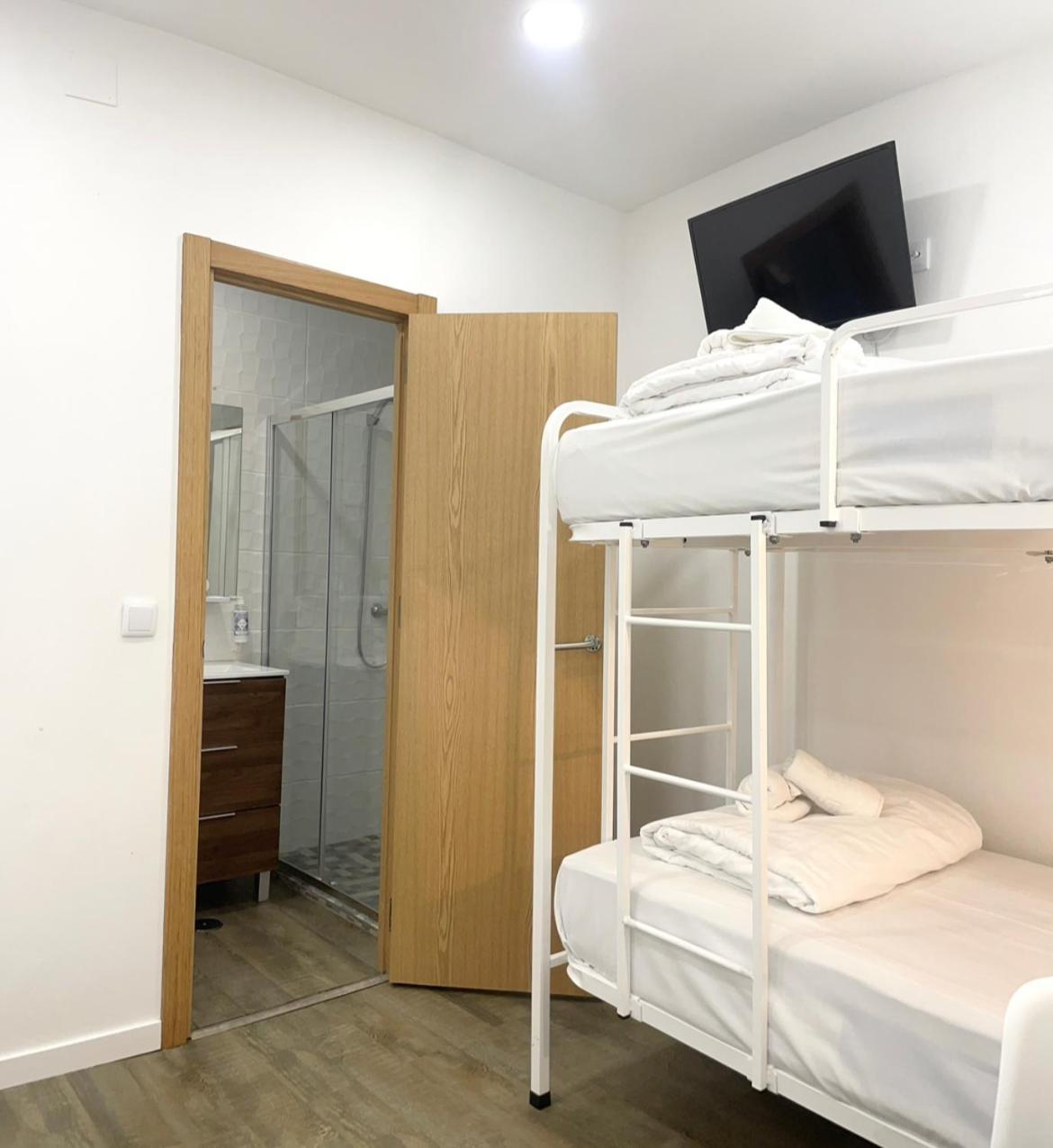 Hostel Alexandra